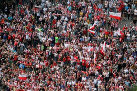 Kibice na skoczni w Malince