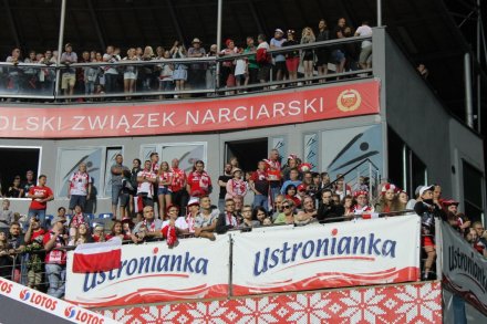 Kibice na skoczni w Malince