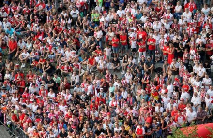 Kibice na skoczni w Malince