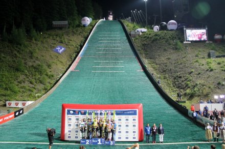Skoczkowie na podium