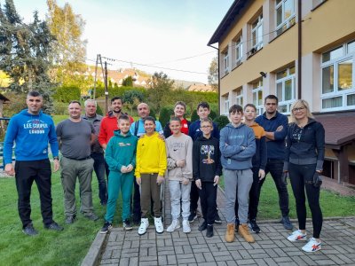Załadunek makulatury