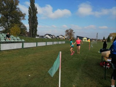 Zmiana zawodniczek w sztafecie