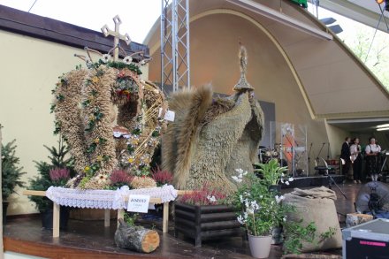 Prezentacja wieńców dożynkowych