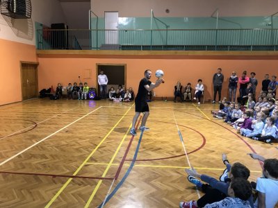 Warsztaty z Adrianem Duszakiem w wislańskich szkołach