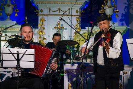 Wieczór kolęd w wykonaniu kapeli góralskiej "Beskidzcy Zbóje"