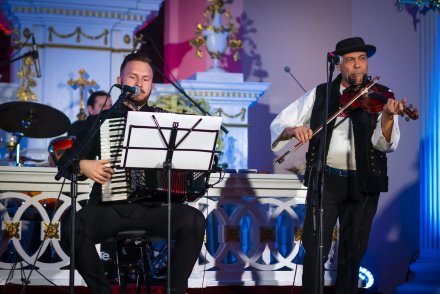 Wieczór kolęd w wykonaniu kapeli góralskiej "Beskidzcy Zbóje"