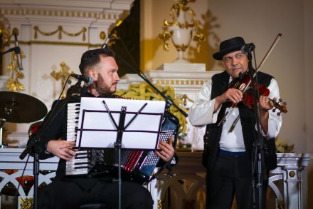 Wieczór kolęd w wykonaniu kapeli góralskiej "Beskidzcy Zbóje"