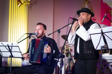 Wieczór kolęd w wykonaniu kapeli góralskiej "Beskidzcy Zbóje"