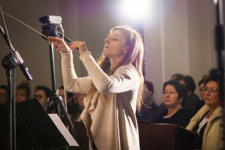 Dyrygent Zespołu "Razem" Małgorzata Rymorz