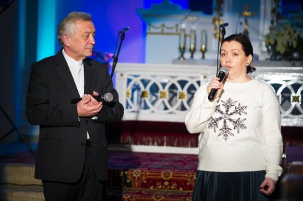 Proboszcz Parafii Ewangelicko-Augsburskiej w Wiśle Centrum Ks. Radca Waldemar Szajthauer i Dyrektor Wiślańskiego Centrum Kultury Katarzyna Czyż-Kaźmierczak