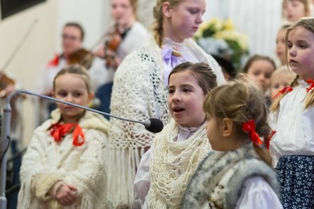 Dzieci z zespołu "Mała Wisła"