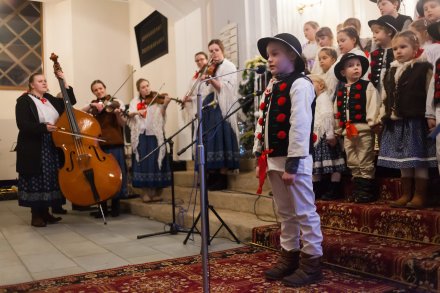 Dzieci z zespołu "Mała Wisła"