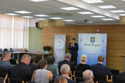 Uroczystość wręczenia nagród - przemówienie starosty Janusza Króla