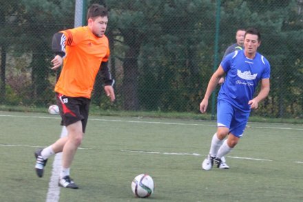 Fragment meczu Lisy FC - Głębce-Karolowy Dwór