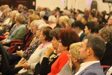 Publiczność w sali koncertowej