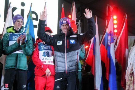 Stefan Kraft pozdrawia fanów