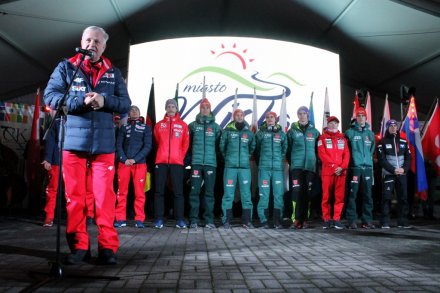 Przemawia prezes PZN Apoloniusz Tajner