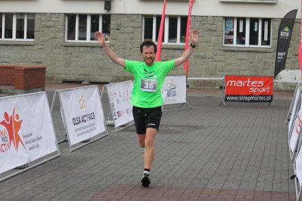 Radość z ukończenia biegu