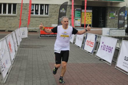 Radość z ukończenia biegu