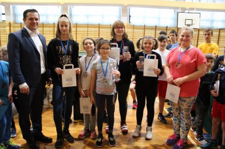 Najlepsze zawodniczki w kategorii klas IV-VI