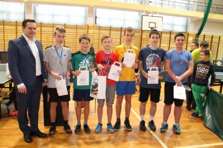 Najlepsi zawodnicy w kategorii klas VII, VIII i III gimnazjum