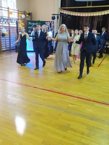 Bal absolwentów
