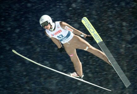 Piotr Żyła w locie