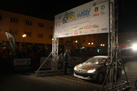 Honorowy start na placu Hoffa