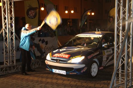 Honorowy start na placu Hoffa