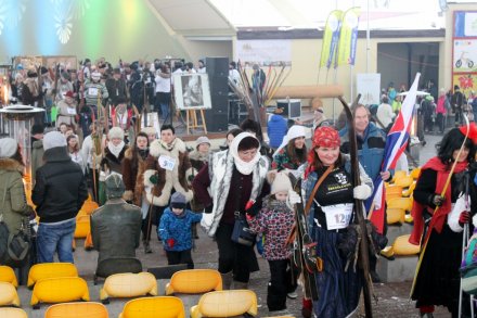 Wyjście zawodników z amfiteatru