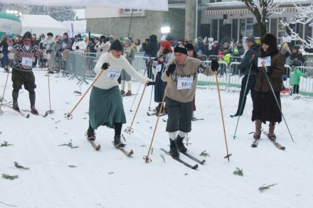 Rywalizacja na trasie biegu
