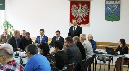 Sesję otwiera przewodniczący RM Janusz Podżorski