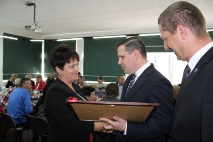Podziękowania dla pracowników administracji