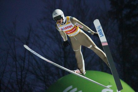 Piotr Żyła w locie