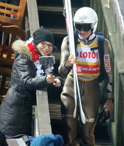 Piotr Żyła z fanką