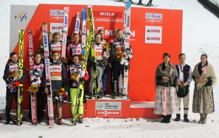 Podium konkursu drużynowego