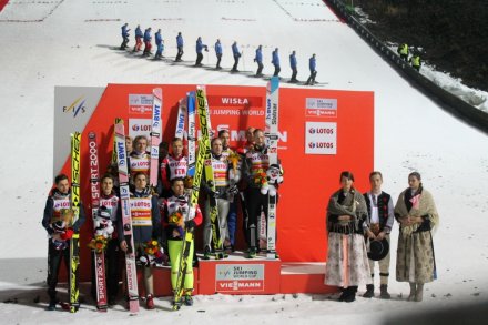 Podium konkursu drużynowego
