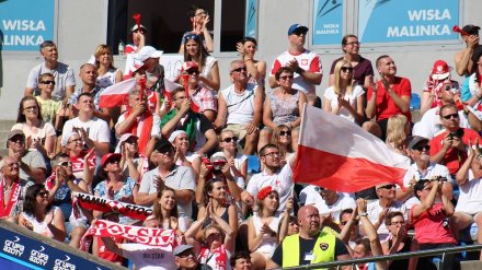 Kibice na skoczni w Malince