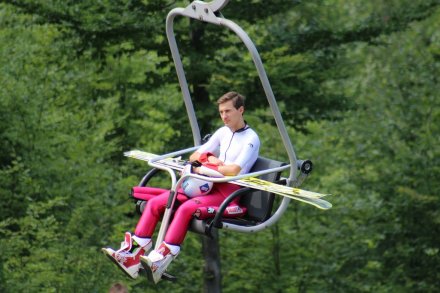 Kamil Stoch na wyciągu skoczni