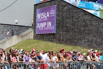 Kibice na skoczni im. Adama Małysza