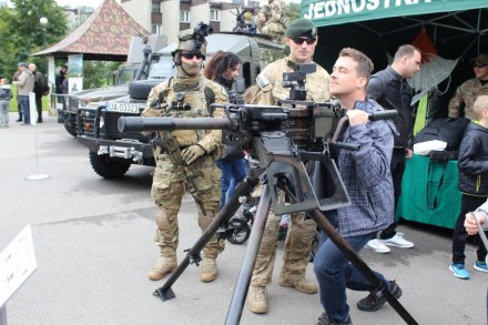 Pokazy sprzętu wojskowego