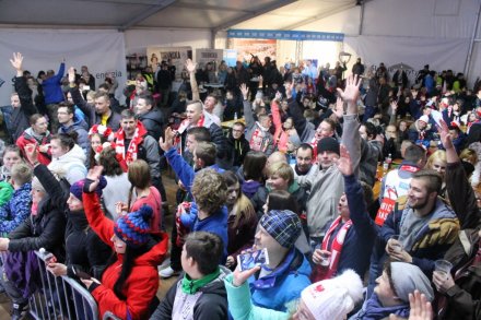 Fragment koncertu zespołu Faster