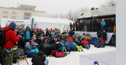 Wspólne kibicowanie na placu Hoffa