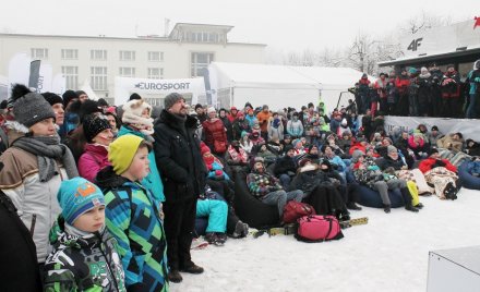 Wspólne kibicowanie na placu Hoffa