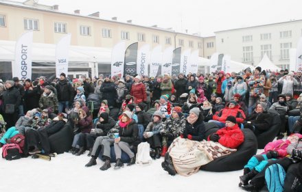 Wspólne kibicowanie na placu Hoffa