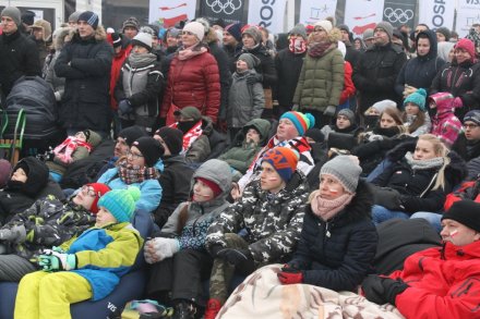 Wspólne kibicowanie na placu Hoffa