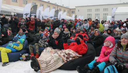 Wspólne kibicowanie na placu Hoffa