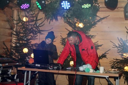 DJ Adam Cieślar w akcji