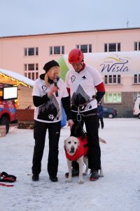 Ratownicy GOPR ze swoim psem