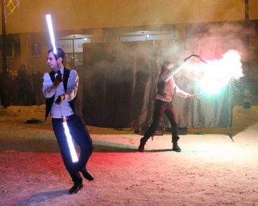 Pokaz tańca z ogniami